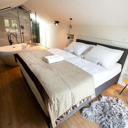Apartments Kras 24 With Pool Sežana المظهر الخارجي الصورة