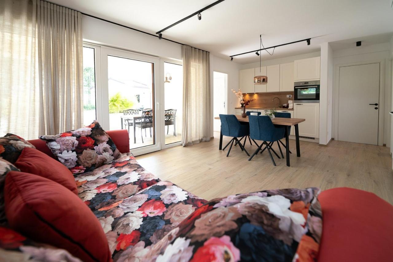 Apartments Kras 24 With Pool Sežana المظهر الخارجي الصورة